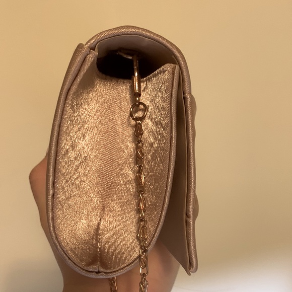 champagne pleated metallic clutch with rose gold chain - Picture 10 of 10
